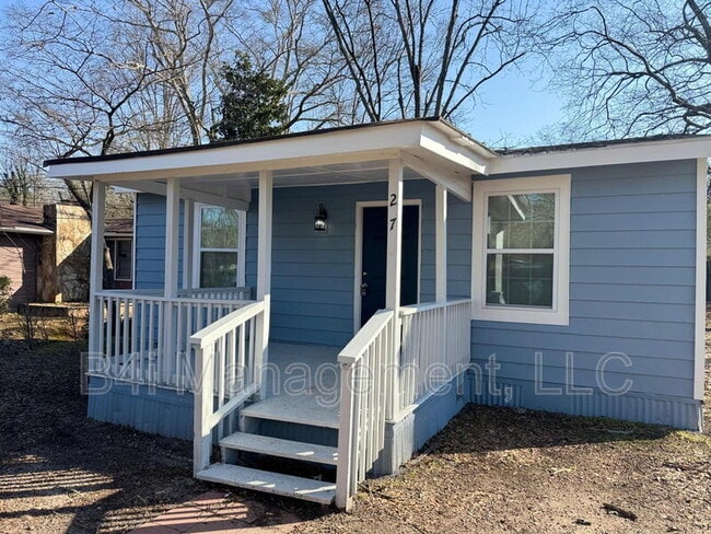 Building Photo - 27 Domineck St