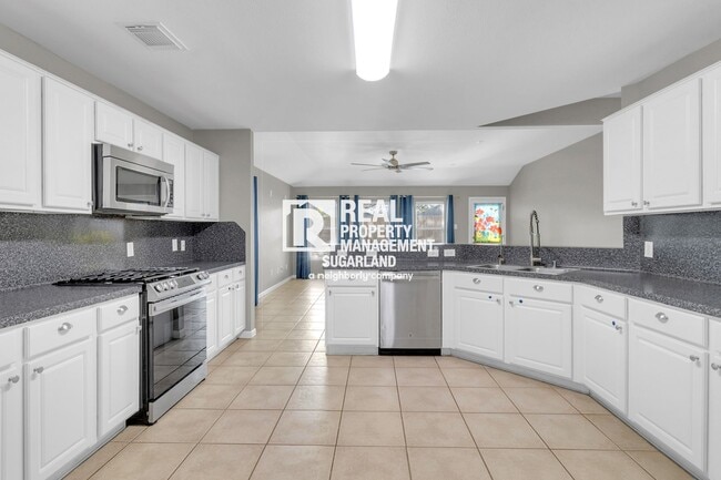 Foto del edificio - 7754 Eldergrove Ln