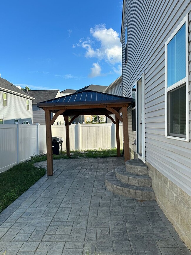 Building Photo - Come tour this beautiful home in MARQUIS HILLS!
