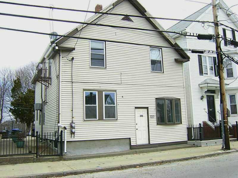 391 Branch Ave, Providence, RI 02904 Room for Rent in Providence, RI