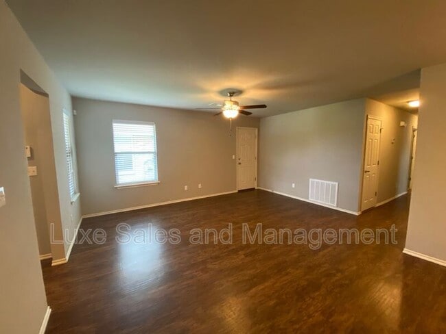 Photo - 793 SW 13th St House