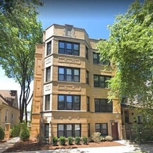 Building Photo - 2228 N Sawyer Ave