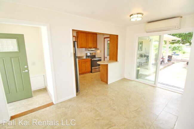 Building Photo - 3 br, 2 bath House - 588 Waikala Street