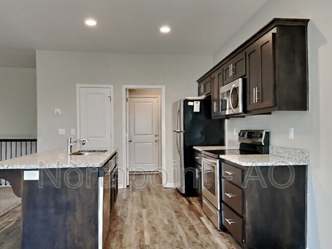 Foto del edificio - 21805 Southcreek Rd