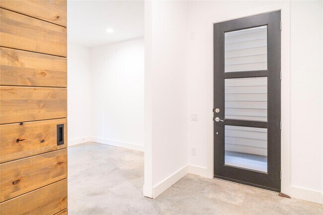 Foto del edificio - 5869 E Post Oak Ln