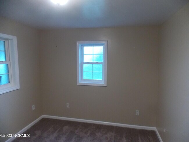 Foto del edificio - 5900 New Bern Hwy