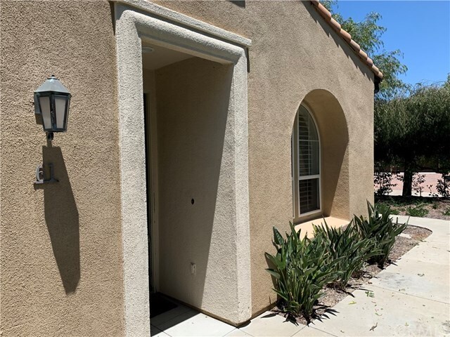 Building Photo - 61 Paseo Verde