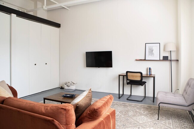 Foto del edificio - 823 N 2nd St