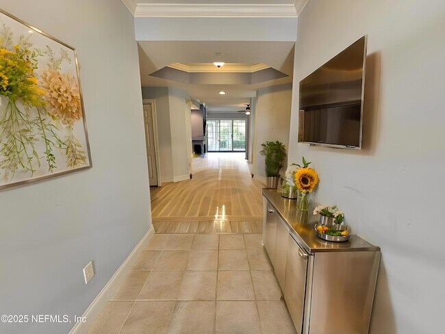 Foto del edificio - 345 N Shore Cir
