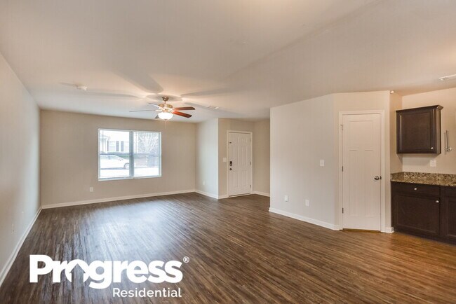 Foto del edificio - 6105 Ruth St SW