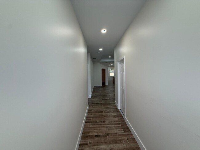 Foto del edificio - 7723 Haverhill Road Ext