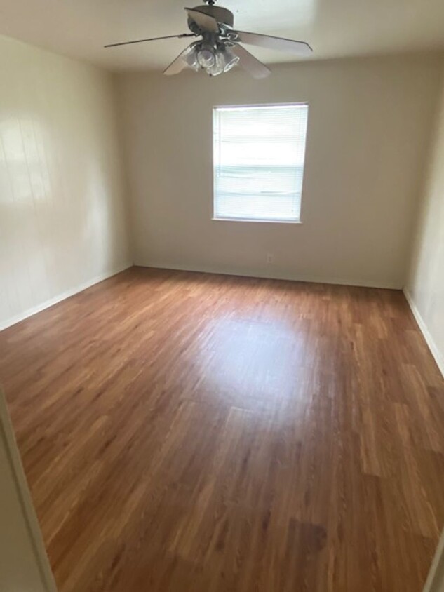 Primary Photo - ONE BEDROOM APARTMENT BY TWU