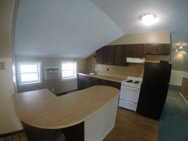 Foto principal - 28 Lawrence Ave