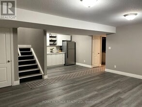 Building Photo - 7 Caleb Cres