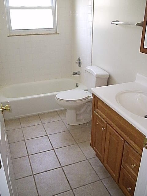 Building Photo - 616 Brill Dr