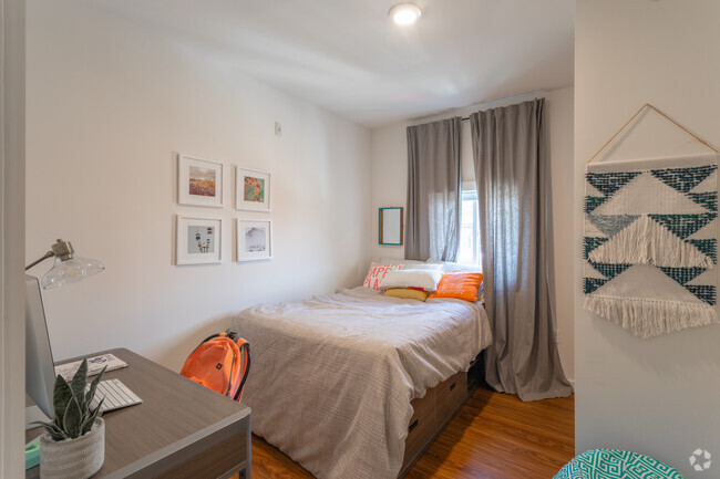 Bedroom - UCity Flats