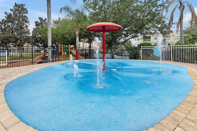 Building Photo - 8157 Sun Palm Dr