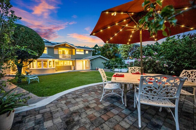 Building Photo - Luxury 4 Bed/4Bath Kailua