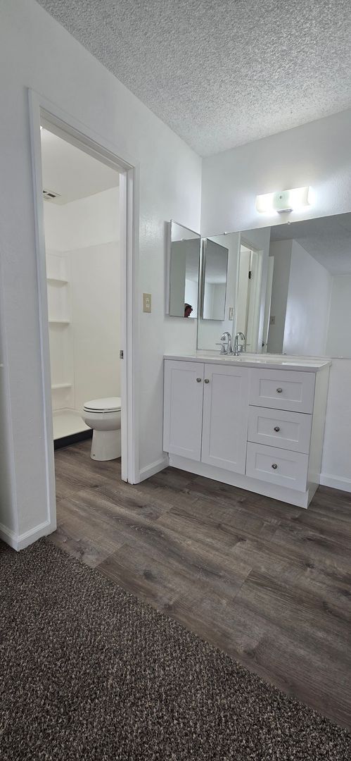 Foto del edificio - Completely Remodeled Colton Condo in Gated Community