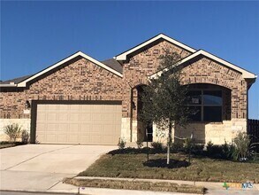 Building Photo - 16917 Aventura Ave