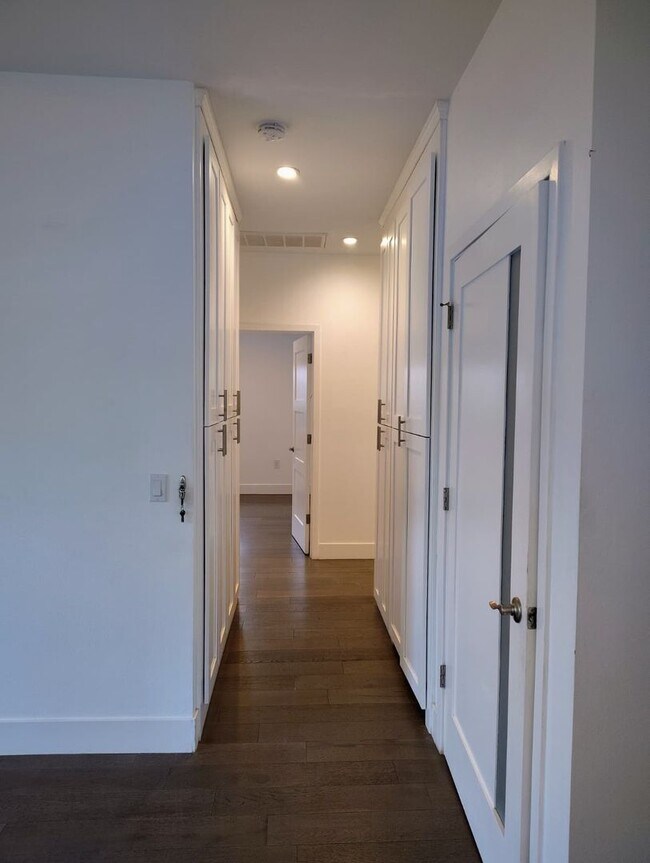Foto del edificio - Beautiful Newer Construction Home B:2019