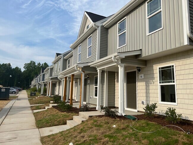 Building Photo - 46 Longleaf Pine St