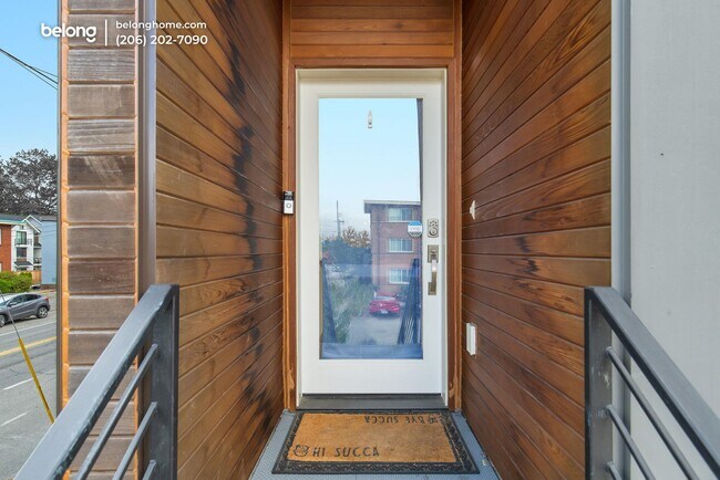 Foto del edificio - 2600 45th Ave SW