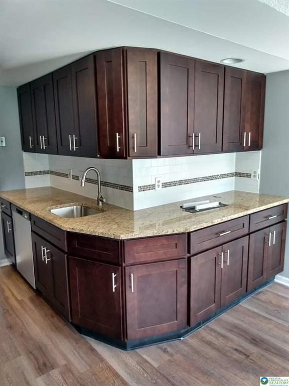 Foto del edificio - 933 N New St