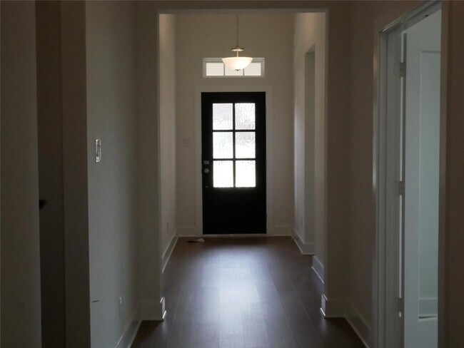 Building Photo - 8503 Pier Cove Dr