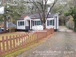 Building Photo - 1056 Regent St