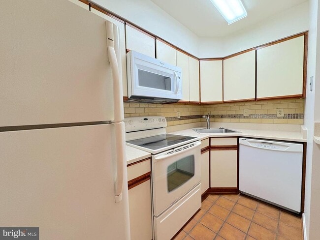 Foto del edificio - 1020 N Stafford St