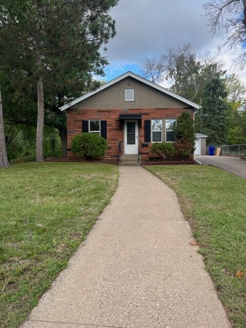 Front of house - 1833 Margaret St