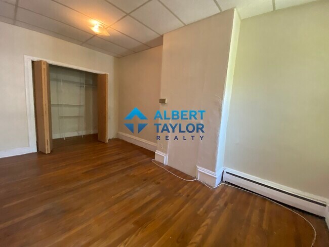 Building Photo - 179.5 Harvard St