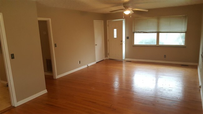 Photo - 2816 Milford Ave