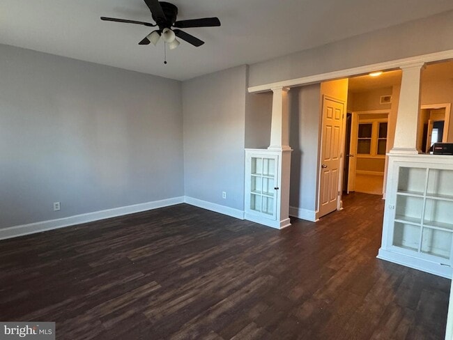 Foto del edificio - 157 36th St NE