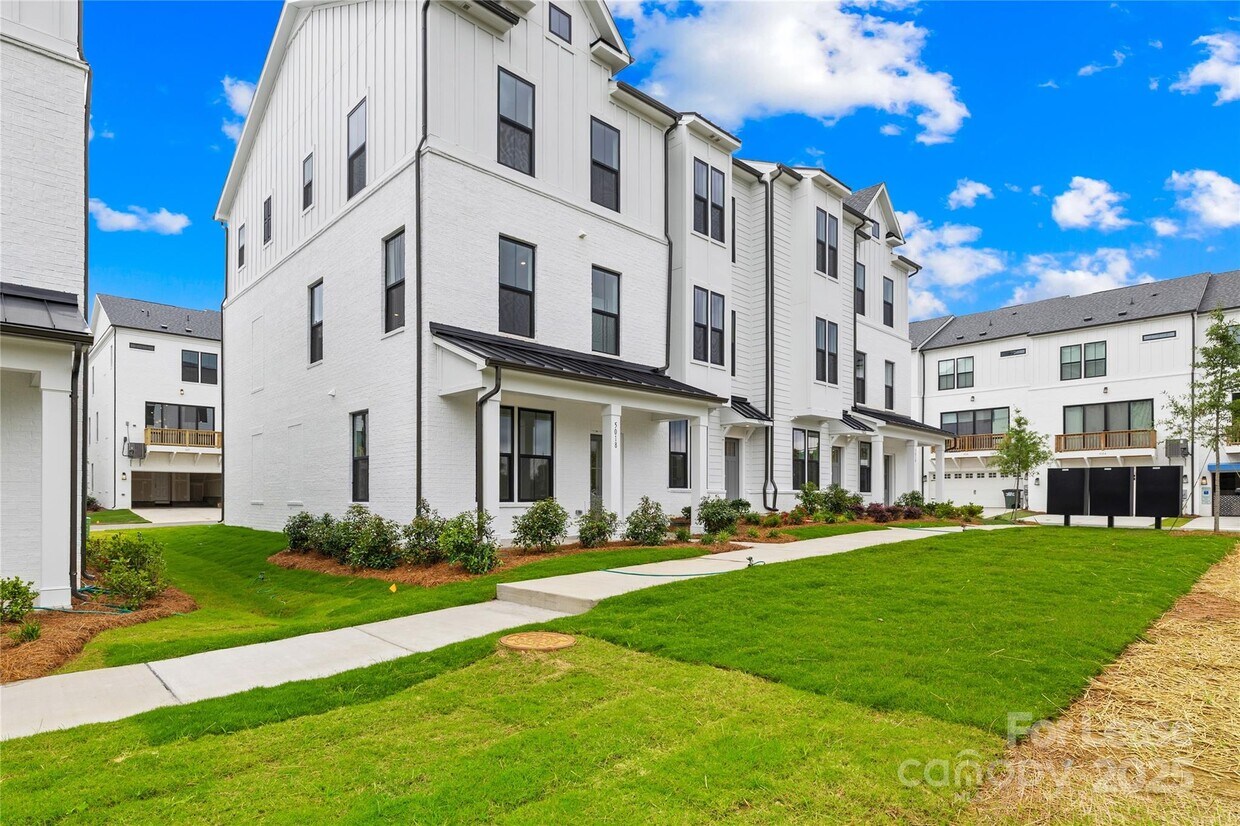 Foto principal - 5018 Layman Dr