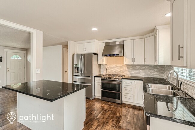 Foto del edificio - 12317 109Th Avenue Court E, Puyallup, WA, ...