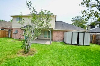 Building Photo - 6822 La Puente Dr