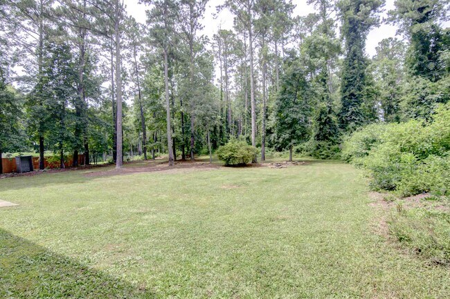 Building Photo - 103 Magnolia Dr