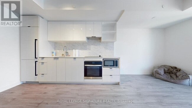 Photo du bâtiment - 252 Church St