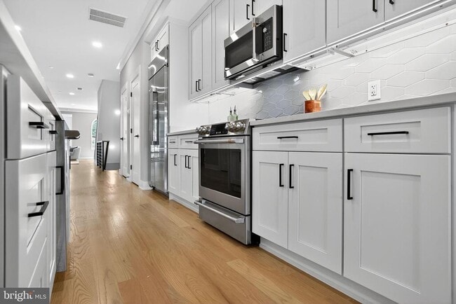 Foto del edificio - 1329 Irving St NW