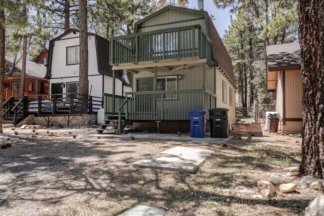 Foto del edificio - 336 Spruce Ln