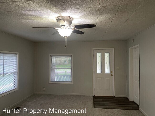 Building Photo - 3 br, 1 bath House - 1431 W High St