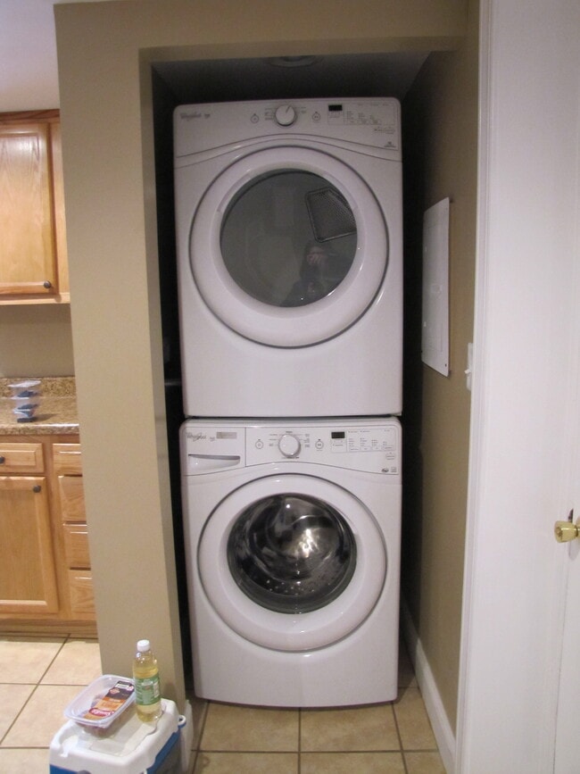 Washer/Dryer - 1640 Blue Horizon Dr