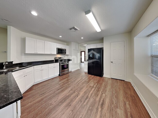 Foto del edificio - 1830 Arrowhead Ct