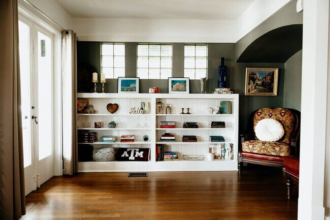 Foto del edificio - 133 East Mistletoe-SI ID1638171P