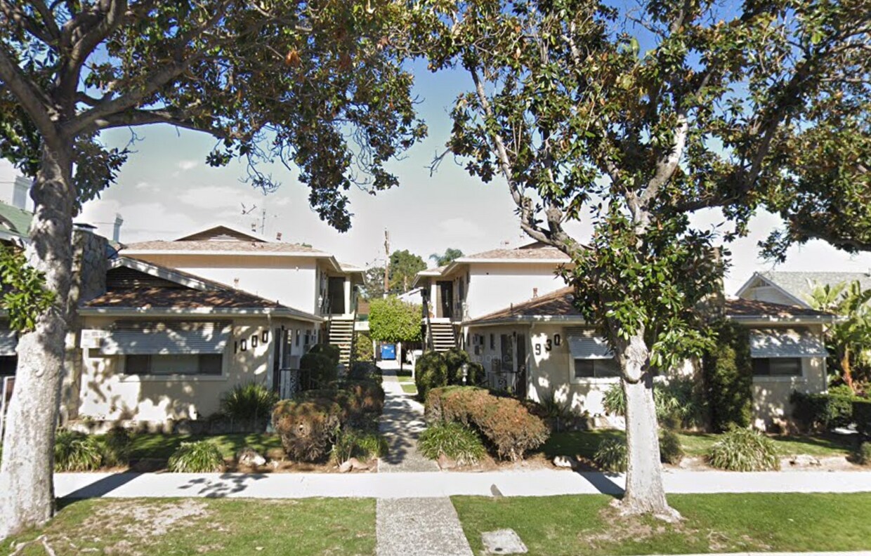 street view - 930 N Stoneman Ave