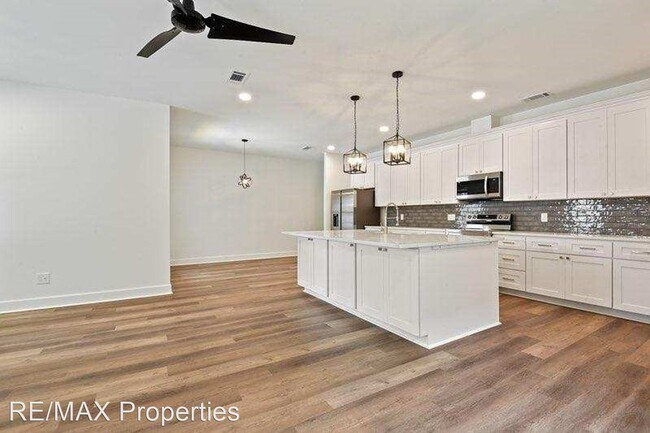 Foto del edificio - 3 br, 2 bath House - 415 Bedford Drive