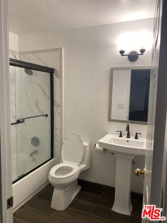 Building Photo - 321 E Tamarack Ave