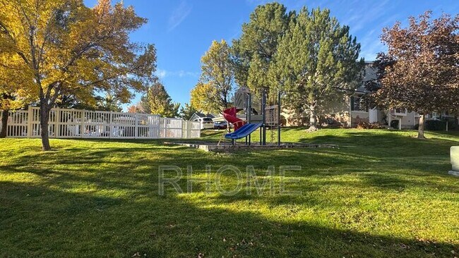 Foto del edificio - 6892 Florentine Way